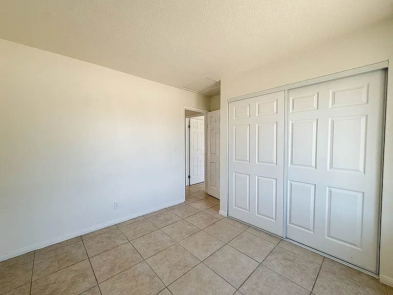 5839 Bagley Ave — Photo 7