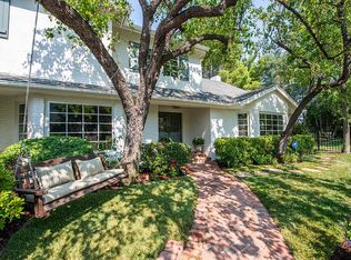 16323 Tudor Dr, Encino, CA 91436
