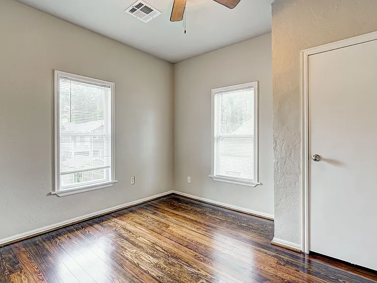 440 Elm Ave #3 — Photo 2