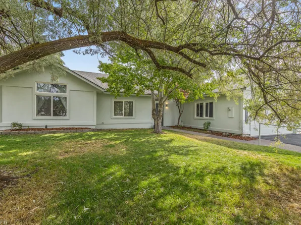 2038 California Ave, Klamath Falls, OR 97601