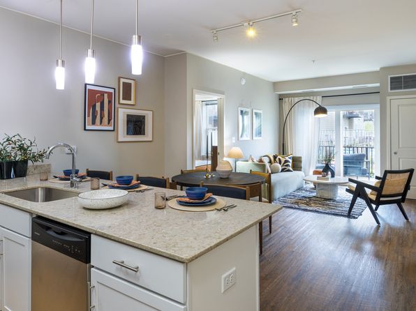 255 N Addison Ave #650