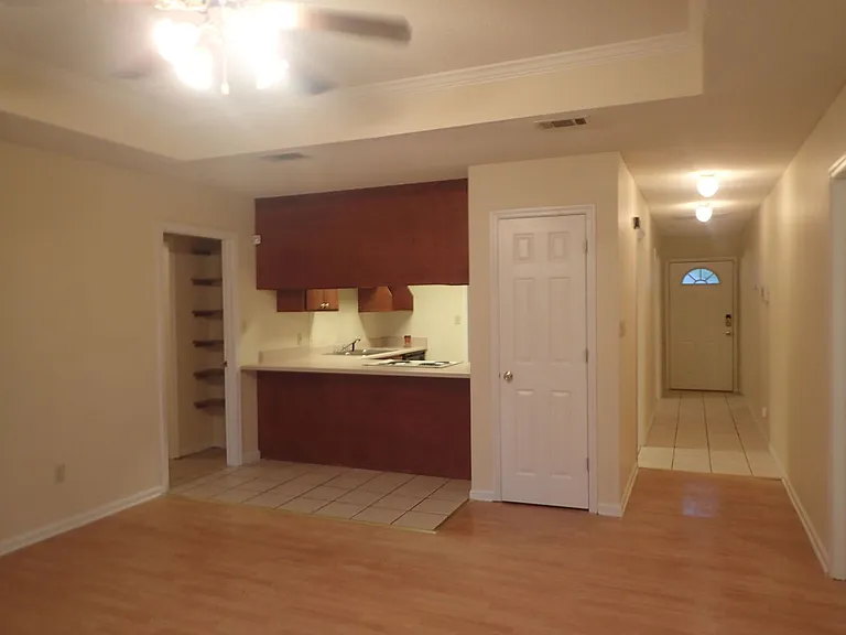 3905 Heatherwoods Dr — Photo 15