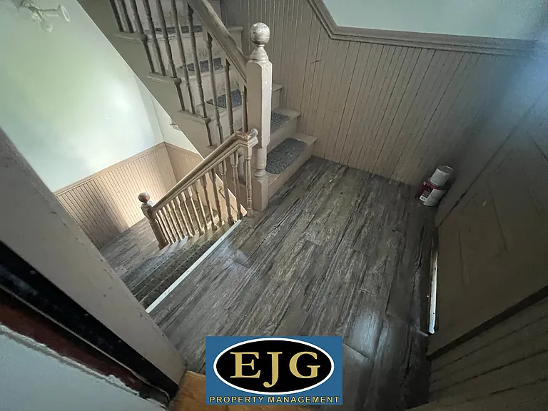 551 Montgomery St #2 — Photo 21