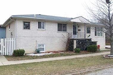 1st image of 781 Superior Ave