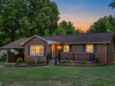 818 Grand Oaks Dr, Eden, NC, 27288