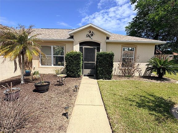 3rd image of 11 Rylin Ln