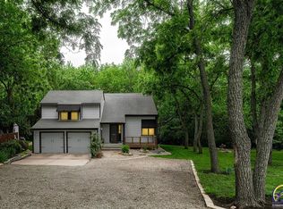 2610 SW Urish Rd, Topeka, KS 66614