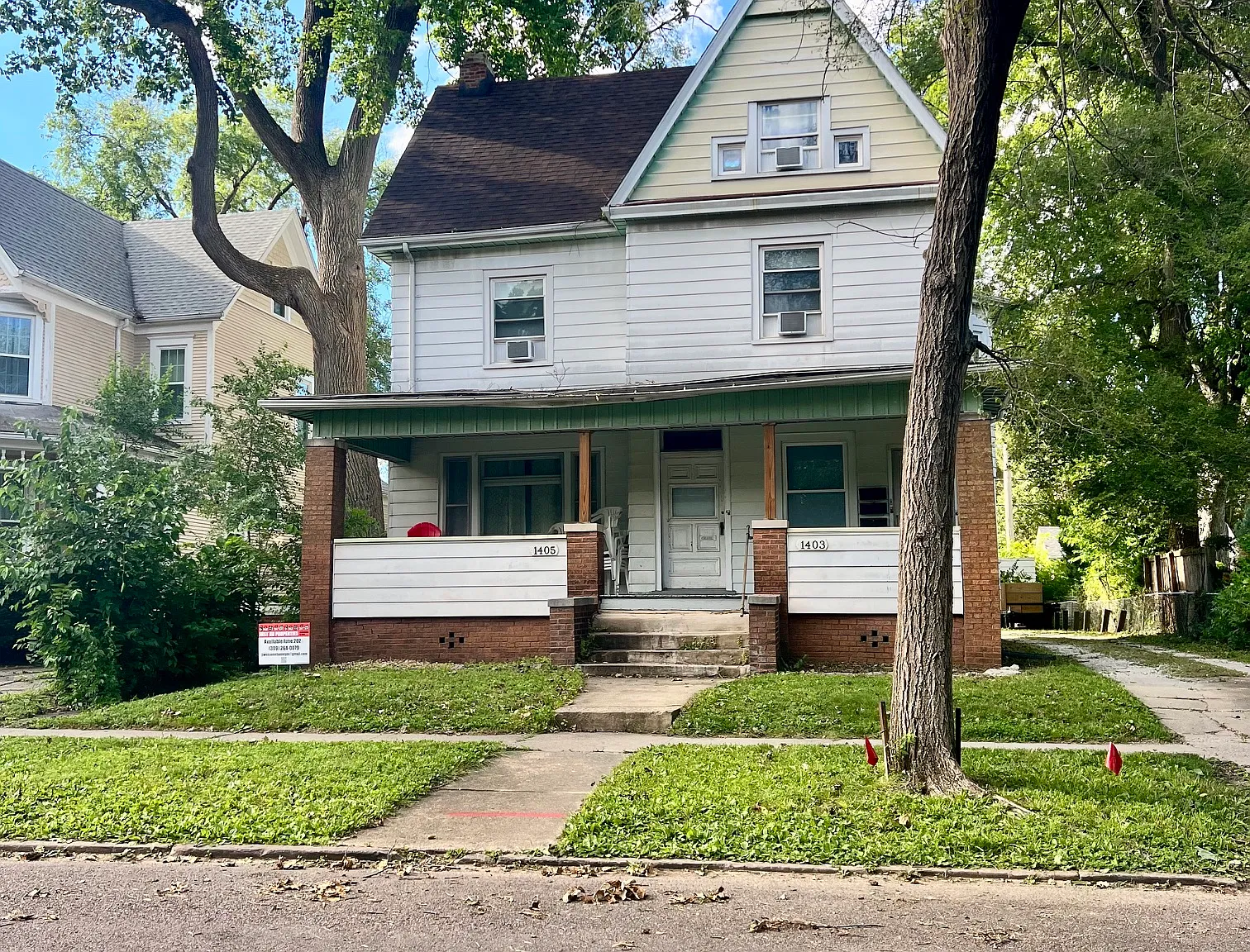 6 bed, 2400 sqft, $2,200 — Photo 1