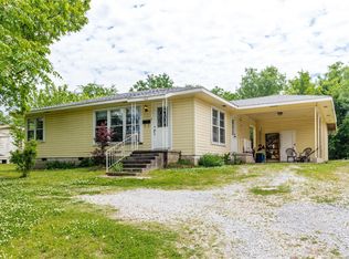 102 E Cedar Ave, Wilburton, OK 74578