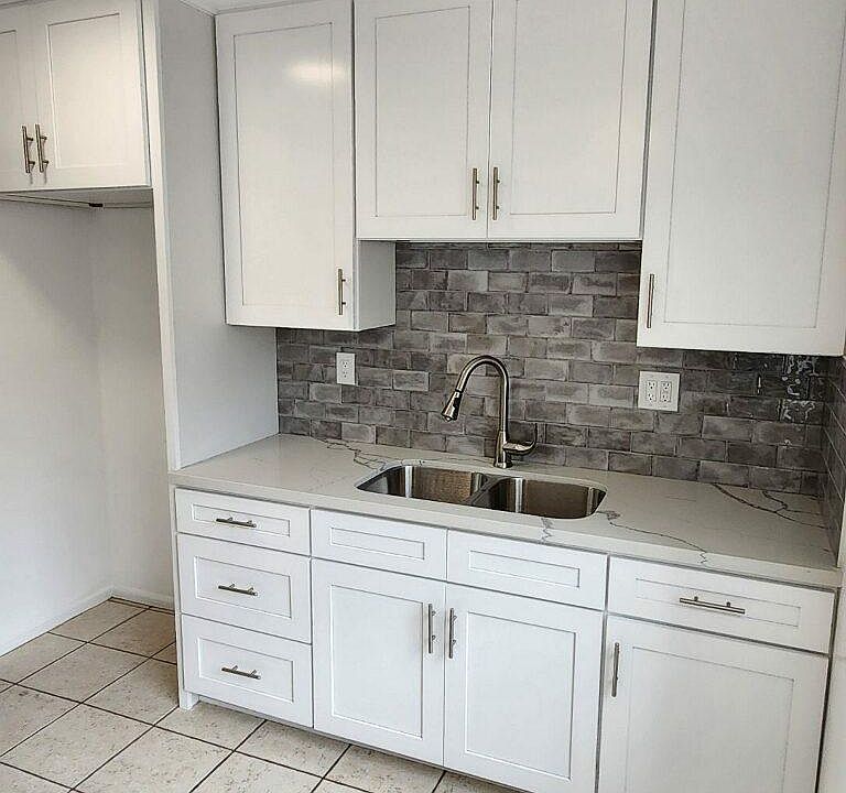 1st image of 11984 S Oxford Ave #D
