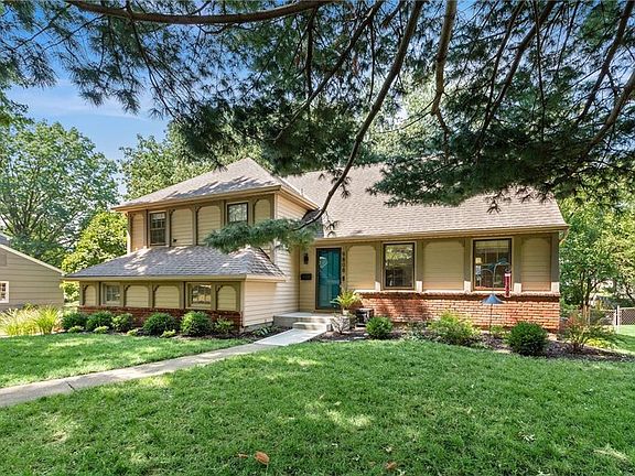 2nd image of 9808 Ballentine Dr