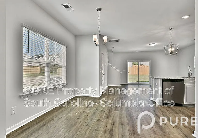 1504 Loose Leaf Ln — Photo 9