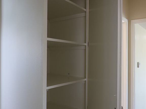 5th image of 11813 Glamis St