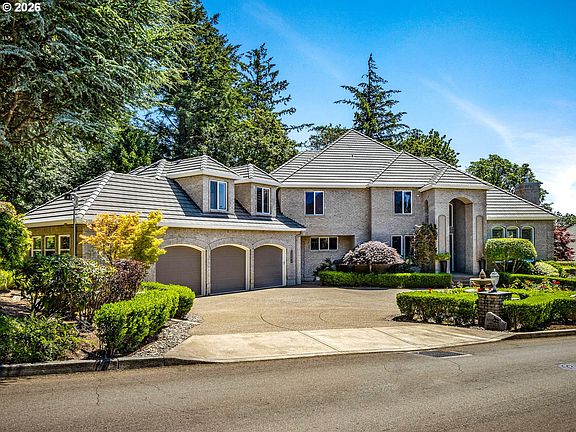 2nd image of 9718 NW Skyview Dr
