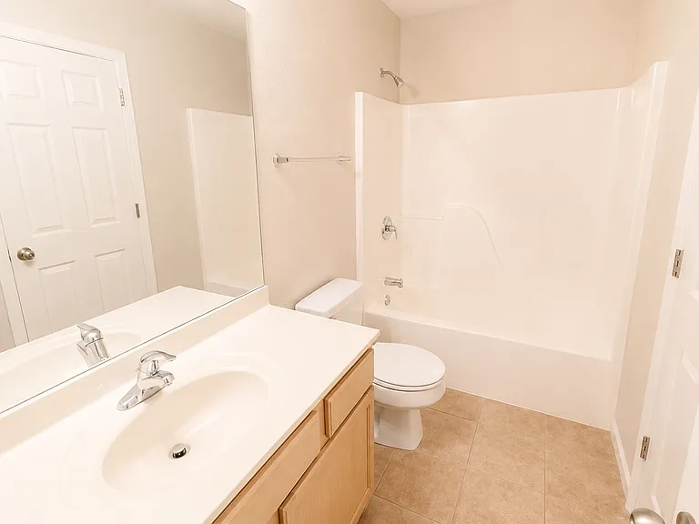 4005 Snowy Owl Dr — Photo 26
