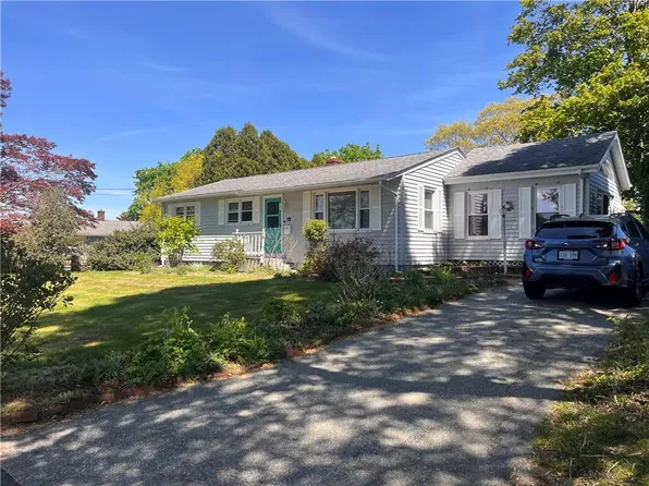 12 Willow Tree Rd, Tiverton, RI 02878