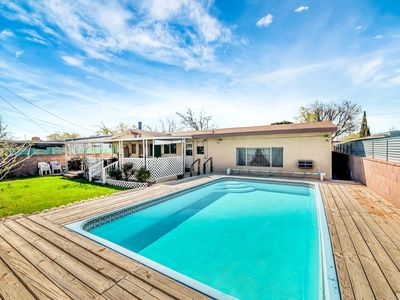 821 W Holguin St, Lancaster, CA, 93534