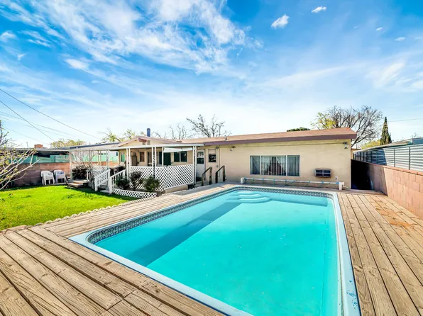 821 W Holguin St, Lancaster, CA 93534