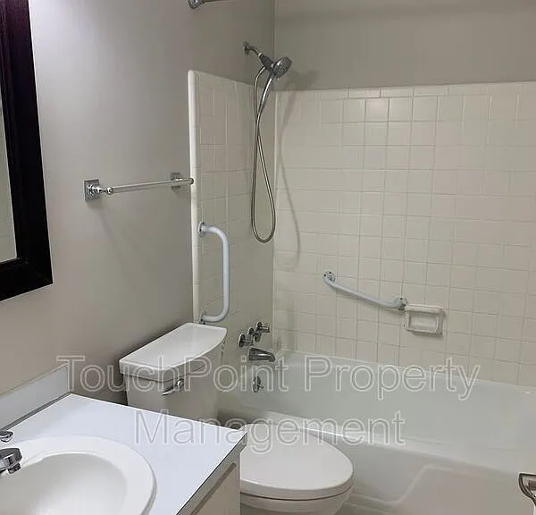 1130 Cheddington Dr — Photo 14
