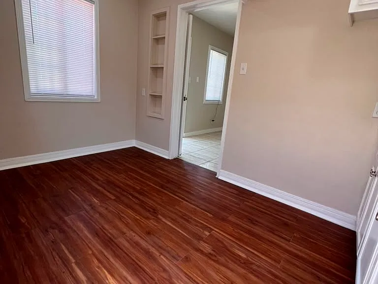 Kitchen (view front side door entrance)