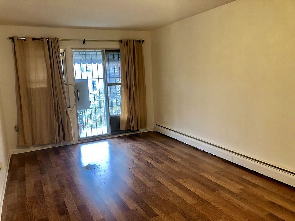 2nd image of 9210 51st Ave