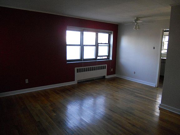 3rd image of 277 Linwood Ave APT 8B