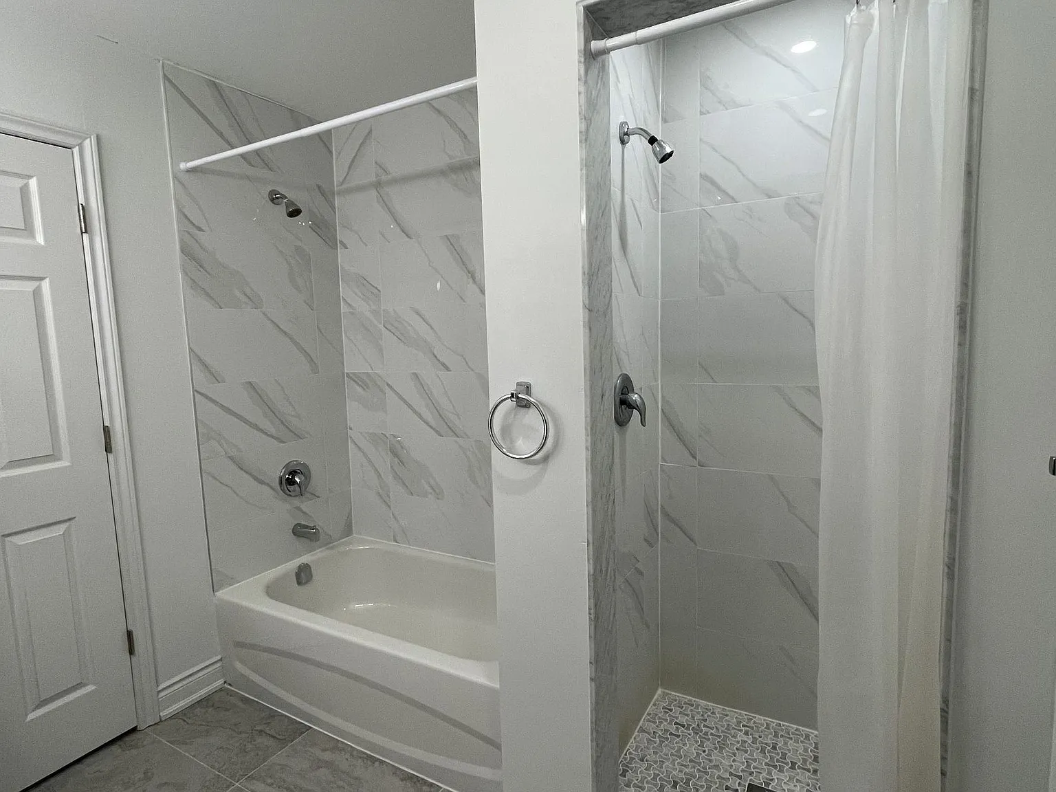 4 bed, $2,700 — Photo 4
