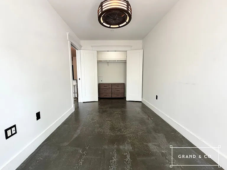 149 Wythe Ave #303 — Photo 17