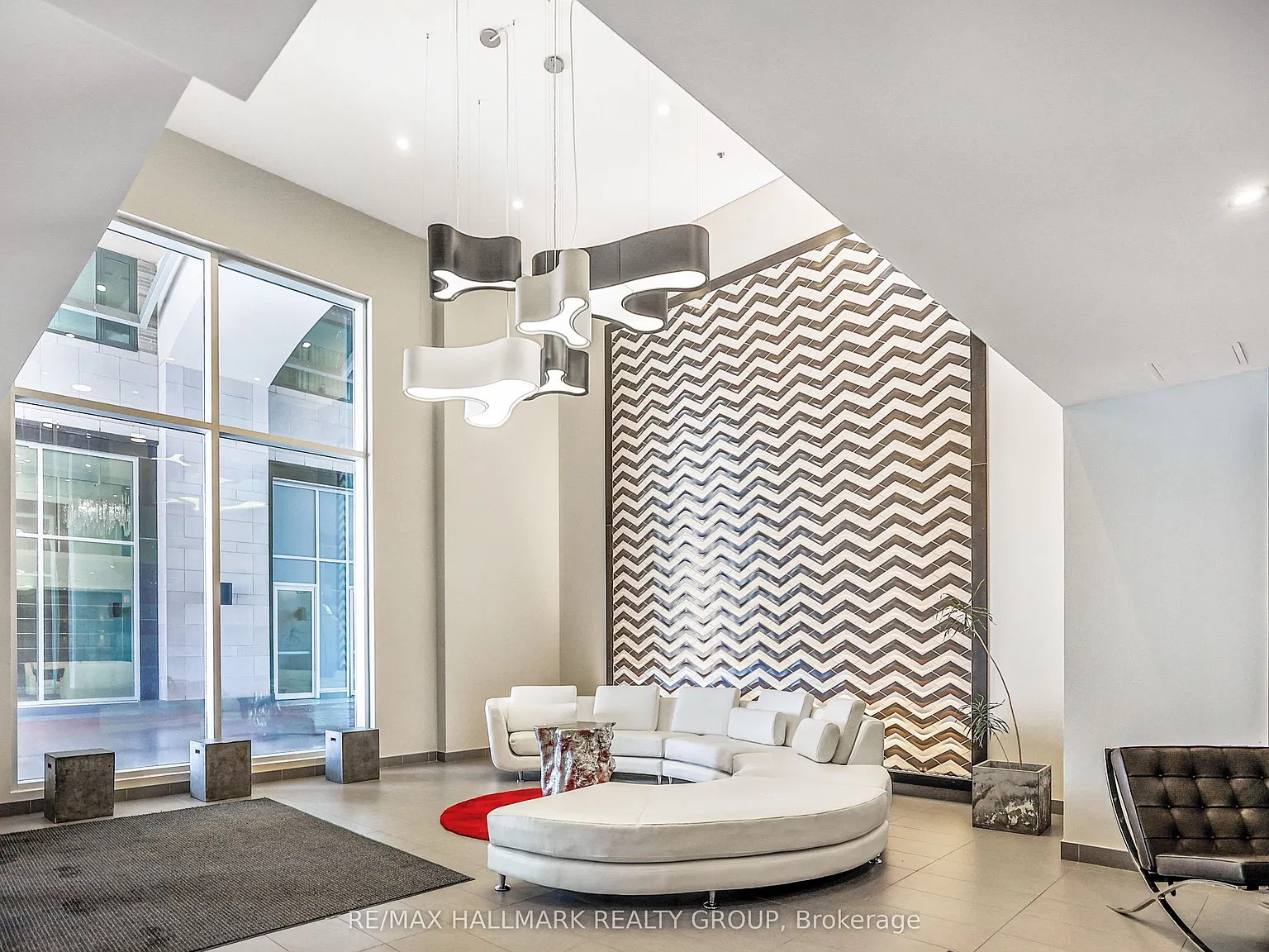 1 bed, $2,375 — Photo 2