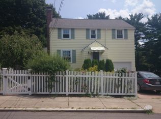76 Eastland Rd, Jamaica Plain, MA 02130