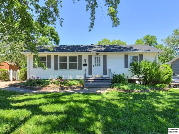 12216 Arbor St, Omaha, NE 68144