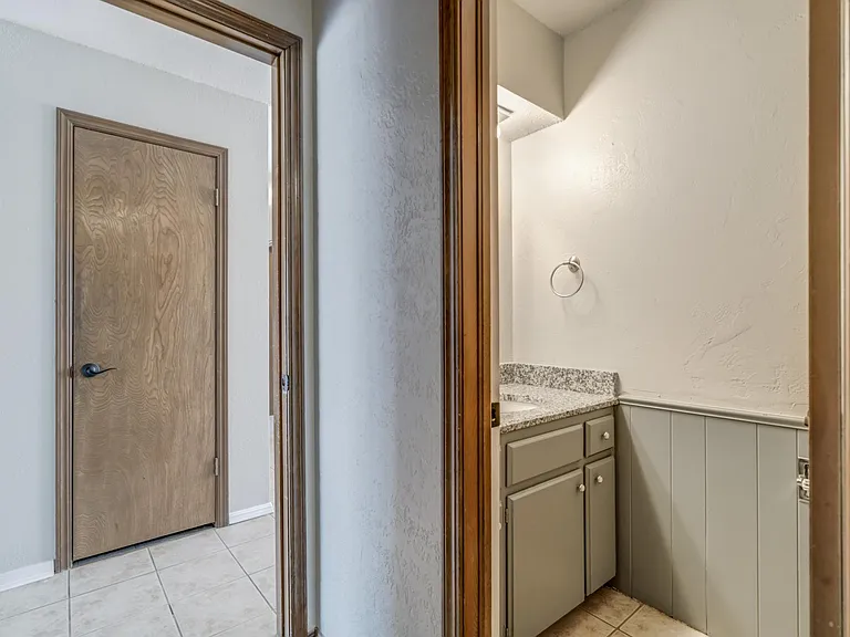 3401 Baird Dr — Photo 26