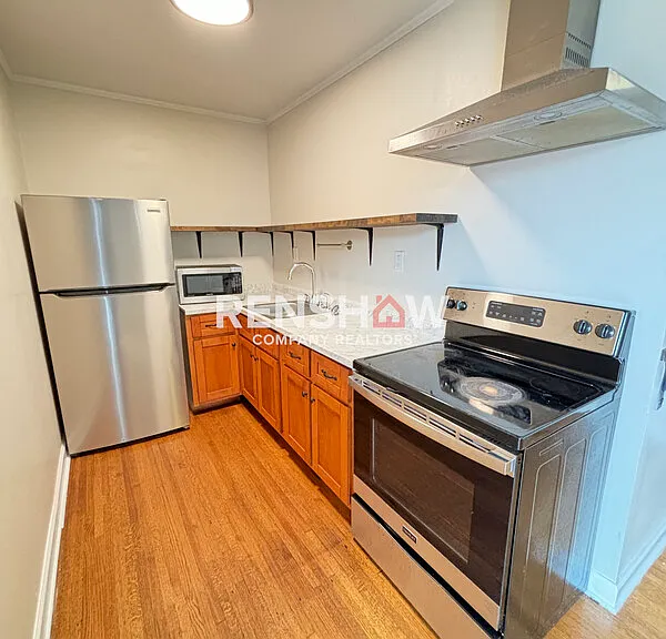 3476 Spottswood Ave #102 — Photo 3