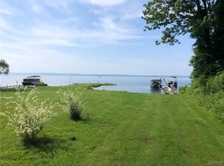 19 Youman Rd #19, Bernhards Bay, NY 13028