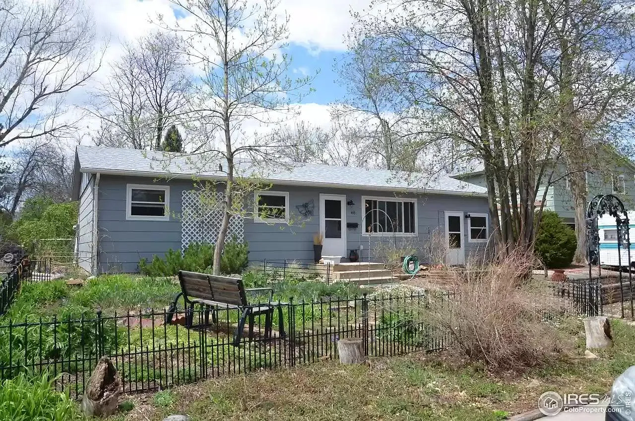 3 bed, 1000 sqft, $2,200 — Photo 1