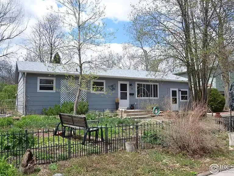 433 N Roosevelt Ave — Photo 1