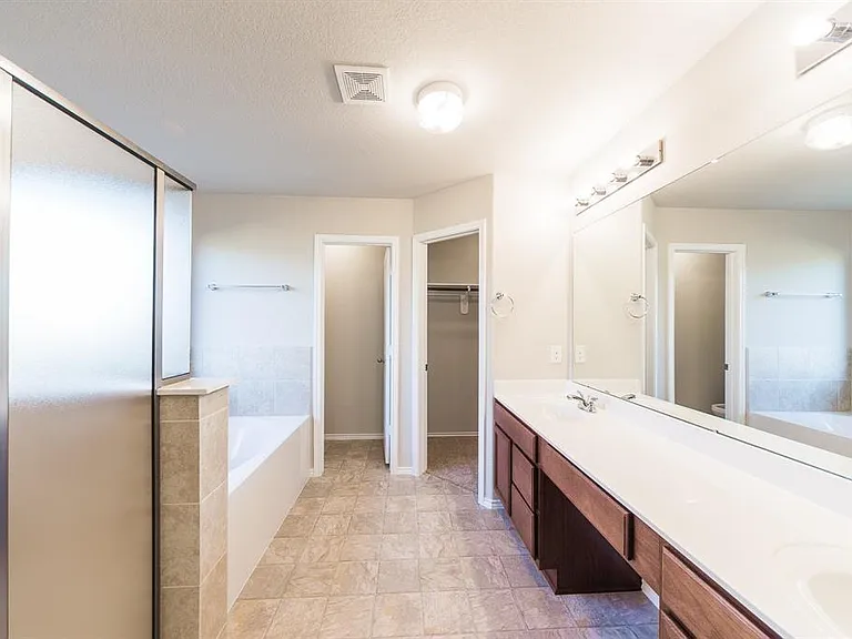 2534 Sandbar Shark Ct — Photo 11