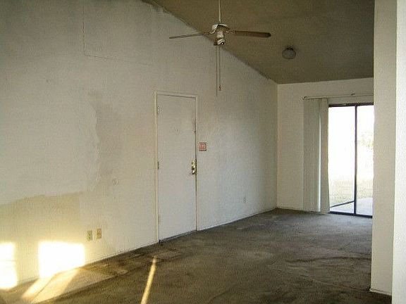 4th image of 3007 Amberway Dr