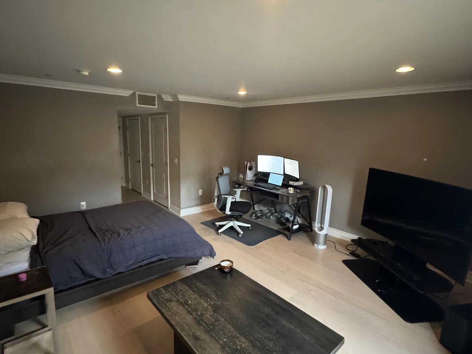 3 bed, 2.5 bath, 1900 sqft, $1,750 — Photo 3
