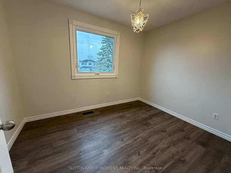 90 Moon Dr — Photo 20