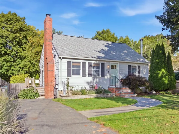 27 Pickering St, Danvers, MA 01923