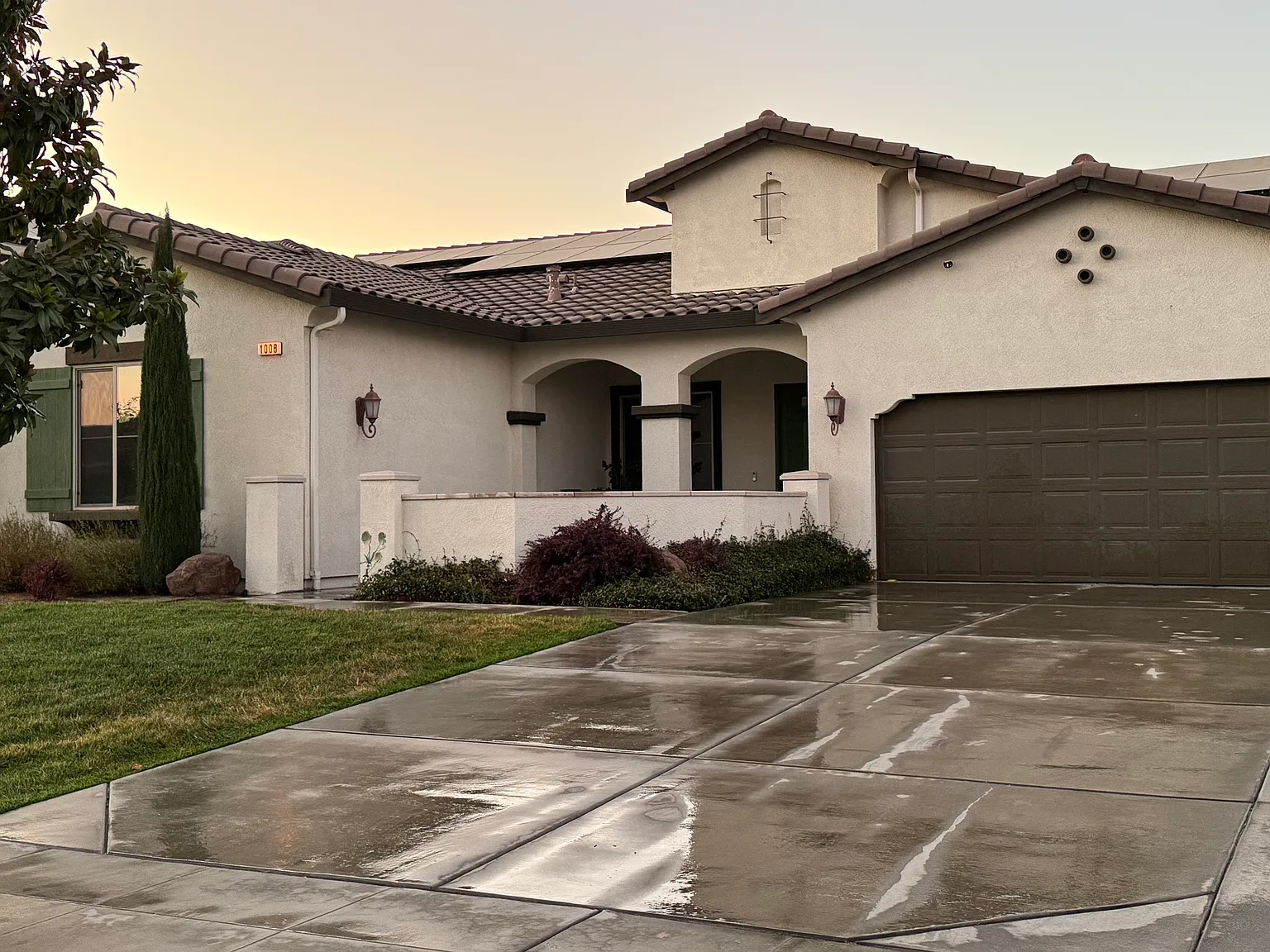 4 bed, 3.5 bath, 2968 sqft, $3,100 — Photo 1