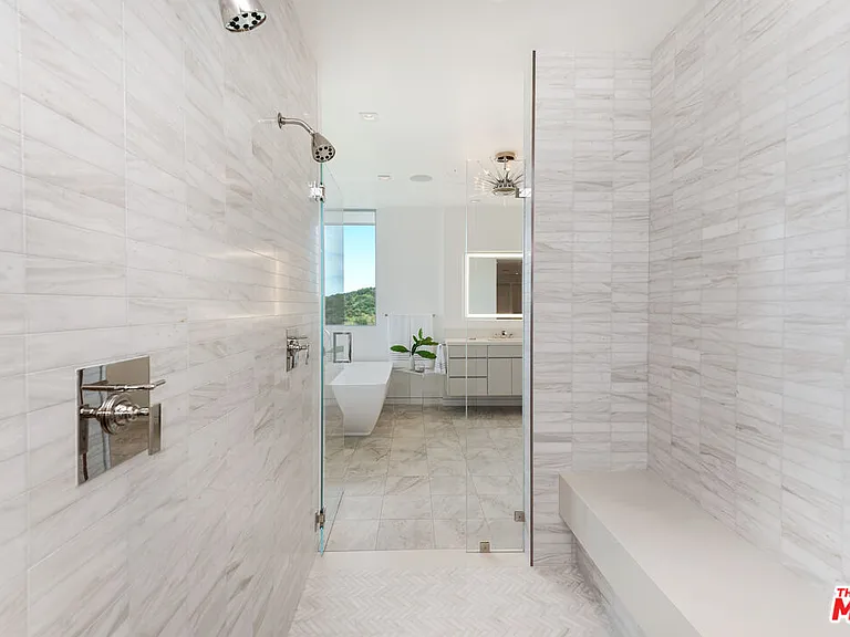 3642 Beverly Ridge Dr — Photo 41