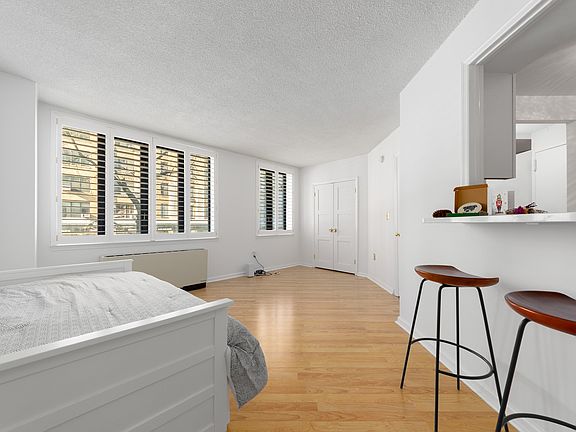 5th image of 176 W 86th St APT 2B