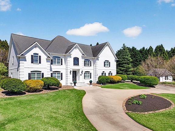 2nd image of 108 Stratford Dr