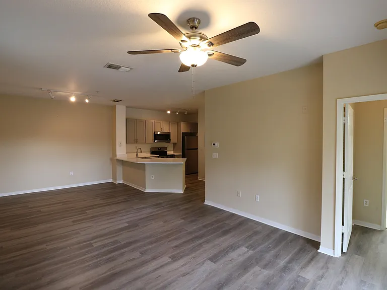 560 Florida Club Blvd #301 — Photo 7
