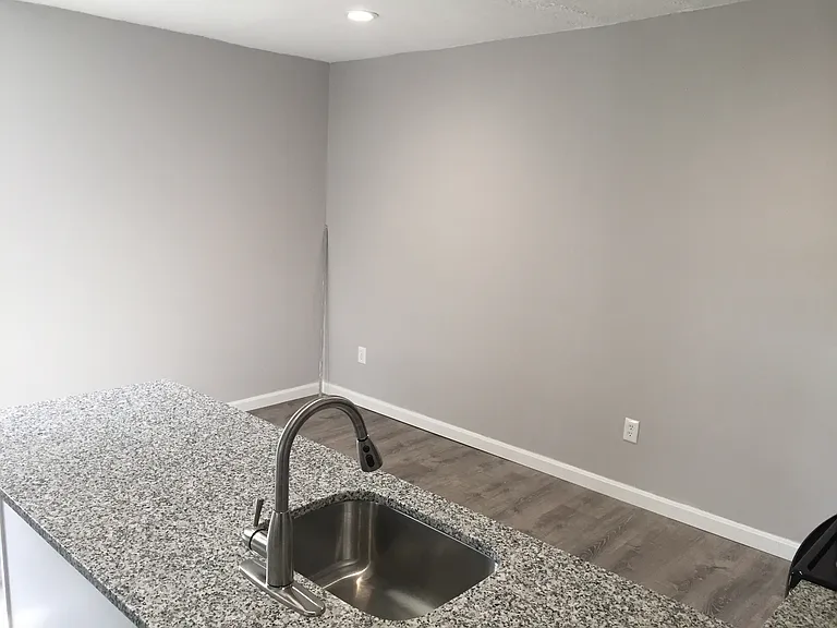 36 Abbott Street — Photo 23