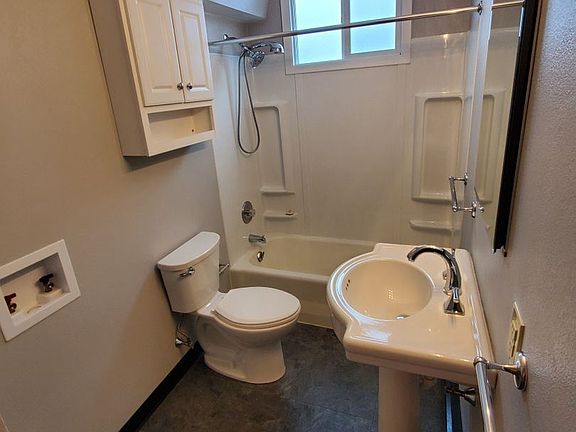 5th image of 832 Avenue D APT 3