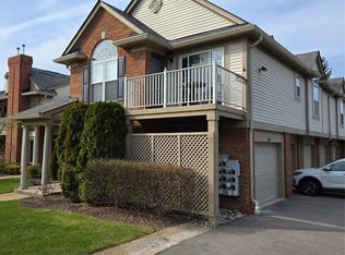 3547 Oakmonte Blvd, Rochester, MI 48306