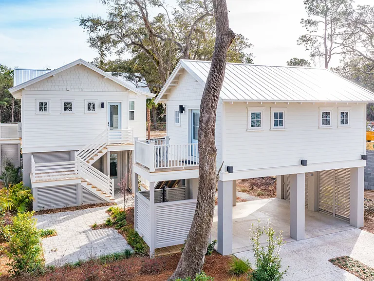 8308 Jack Island Dr — Photo 13